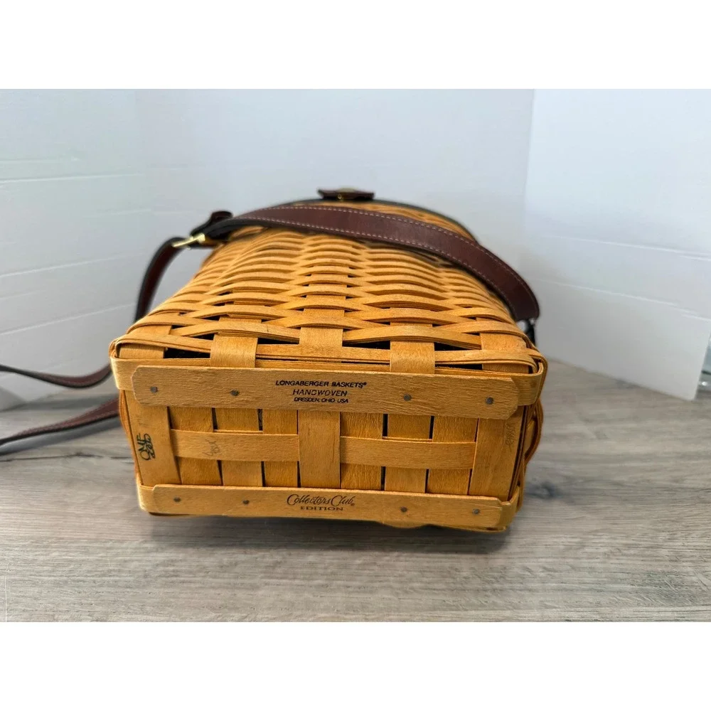 Longaberger 2000 Country Estates Lg. Saddlebrook Basket W/Protector, Strap & Tag